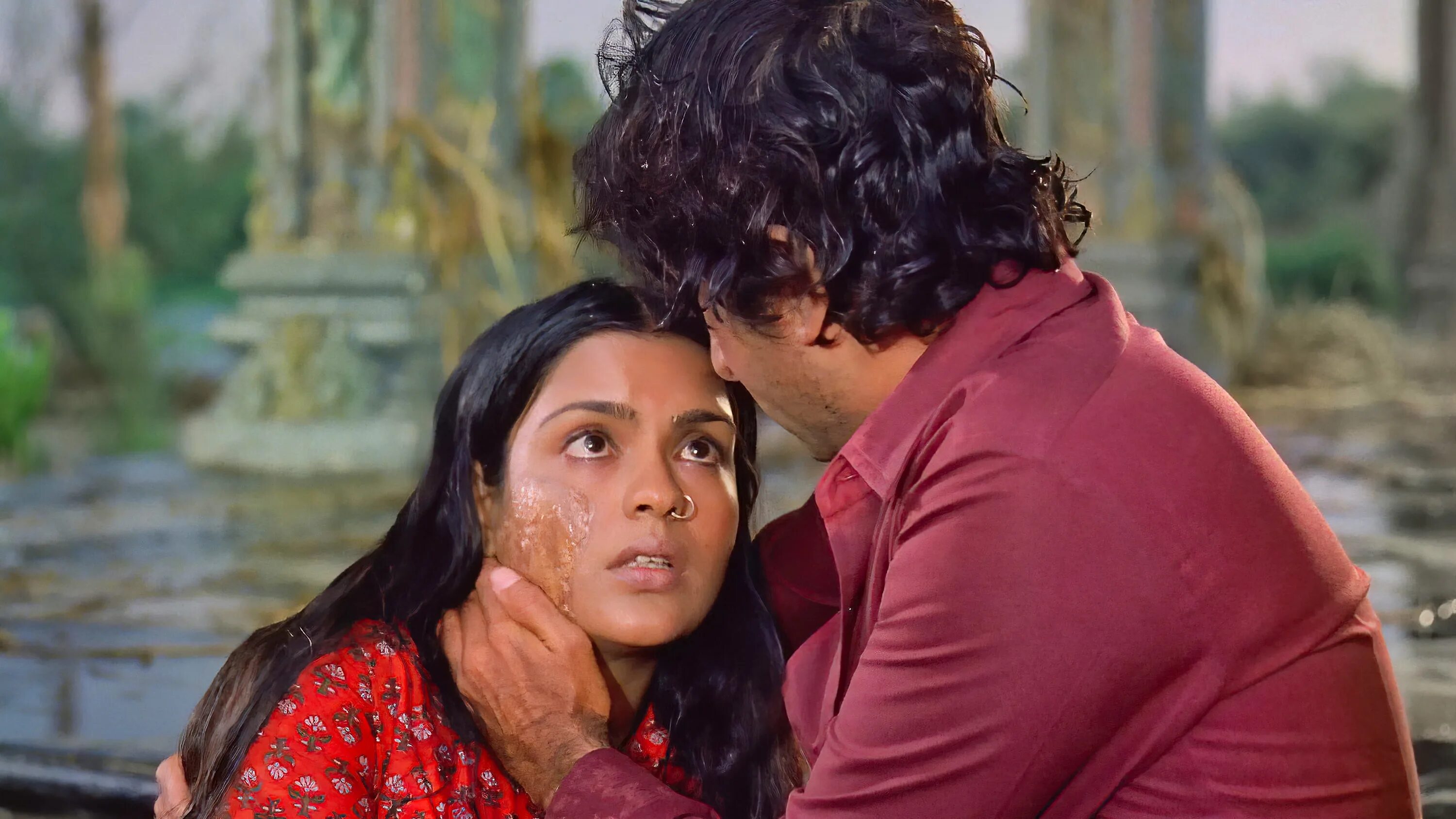 Зинат аман кадры из фильмов. Подпись ошо. Ошо "сатьям шивам сундарам". Сатьям шивам сундарам. Индийский фильм 1978 года.