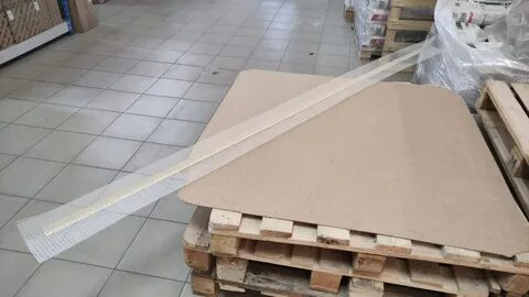 Уголок кг