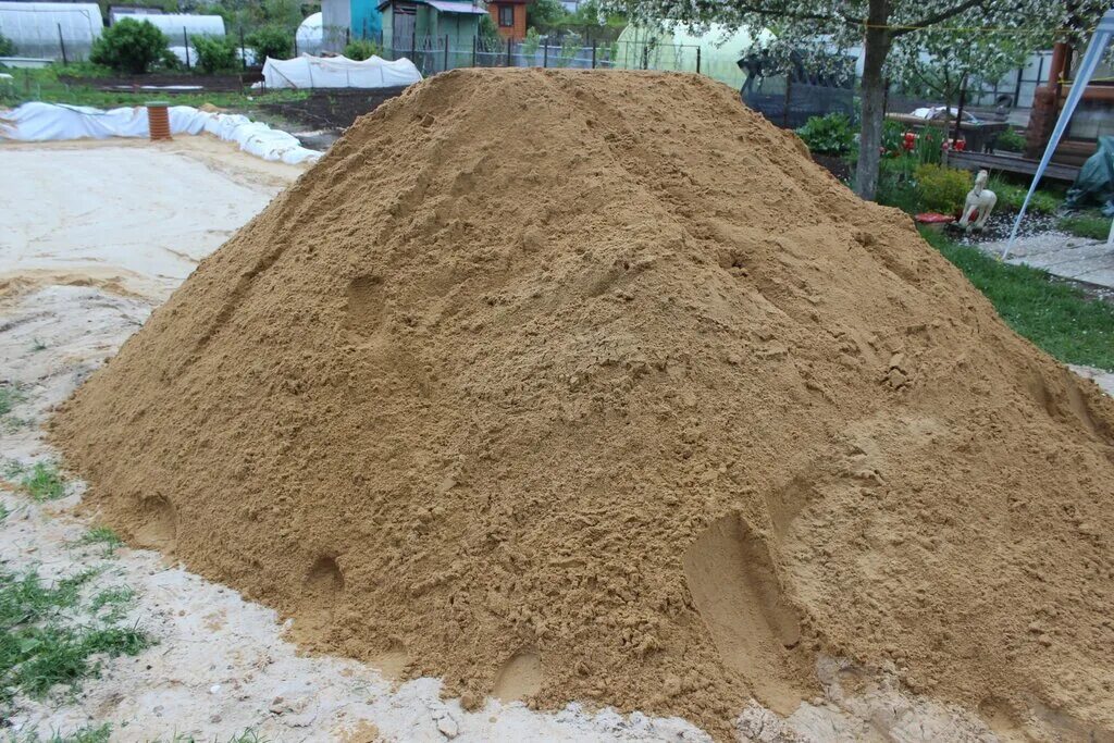 4 куба песка