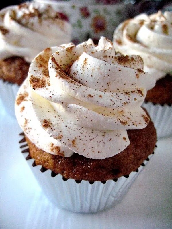 Page 2 88,000+ Cupcakes Birthday Pictures