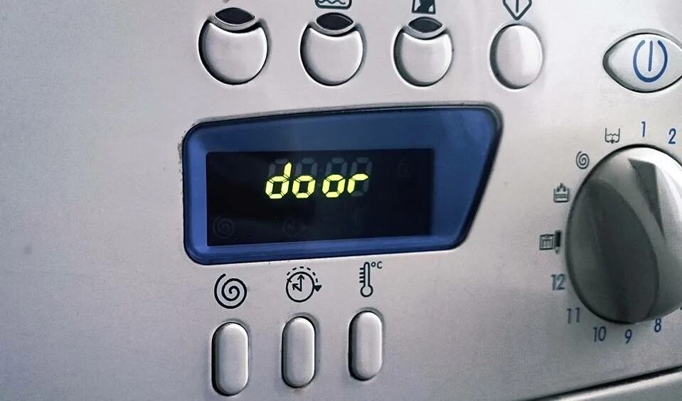Ошибка de на стиральной. Стиральная машинка indesit wie 107. стиральная машина индезит wise87. стиральная машина аристон wise 10. машинка стиральная аристон ошибка door.