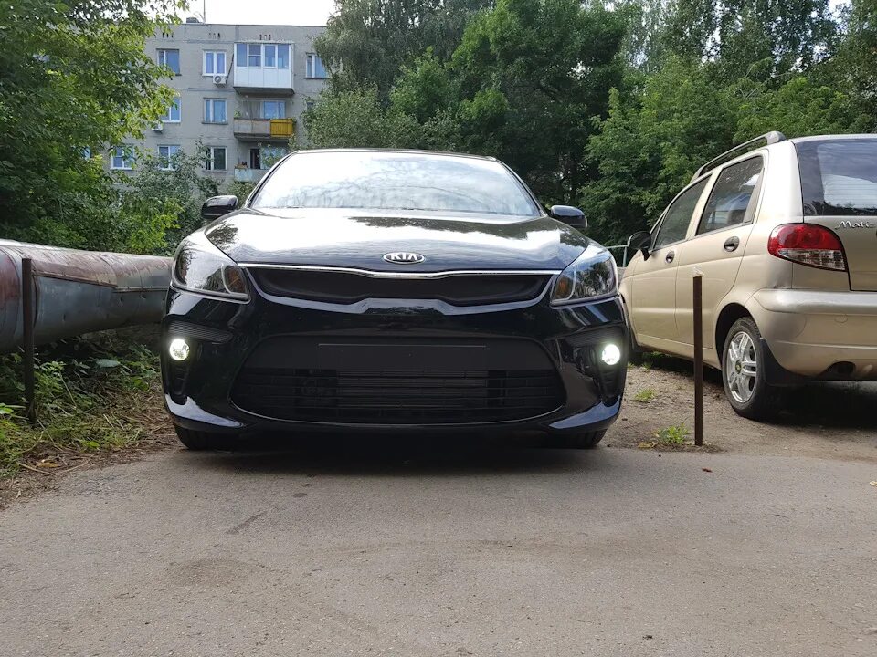 Рио 4 лампы ходовых огней. Ходовые огни киа рио 4. дхо киа рио 4. kia rio 2017 лампа дхо. kia rio 4 антихром.