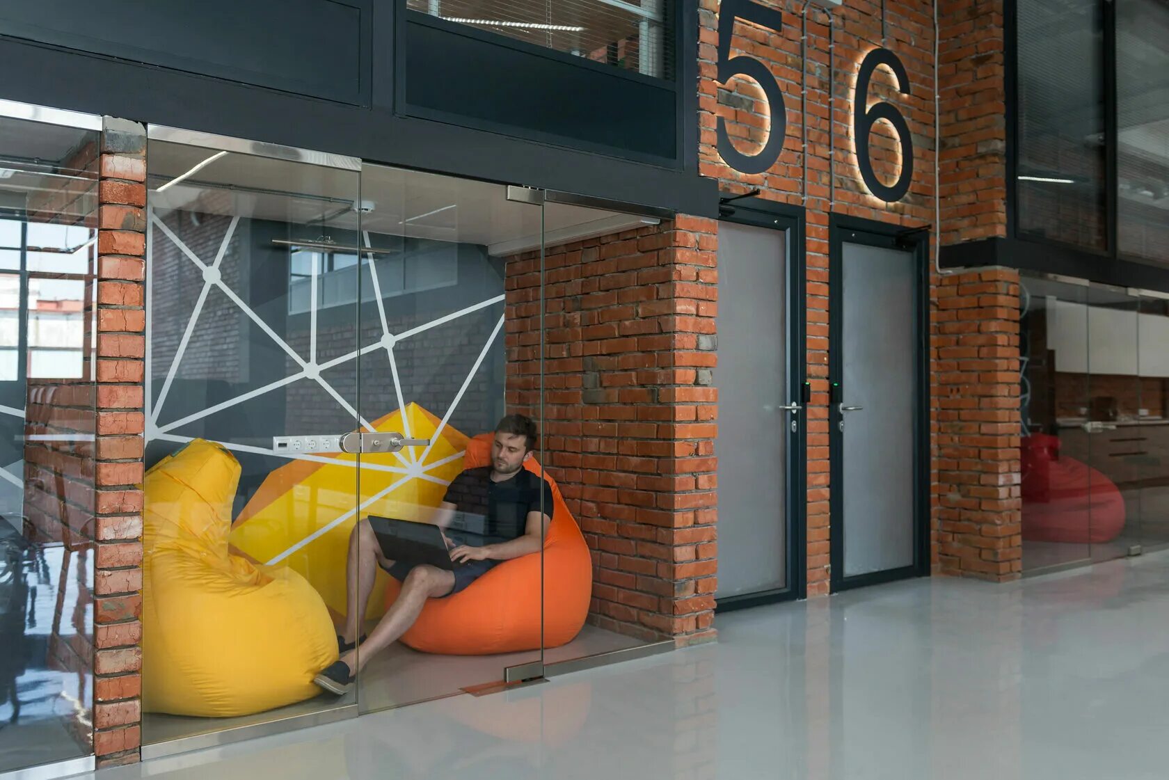 Театральный проспект, 85. Рубин, ростов-на-дону, театральный проспект, 85. Театральный проспект, 85. Коворкинг рубин ростов. Коворкинг ростов.