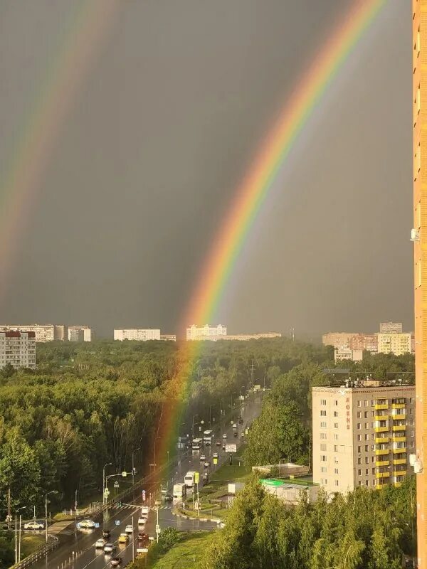 выхино радуга сегодня. выхино радуга сегодня. пруд радуга вешняки. радуга в москве. бутово фонтан радуга.