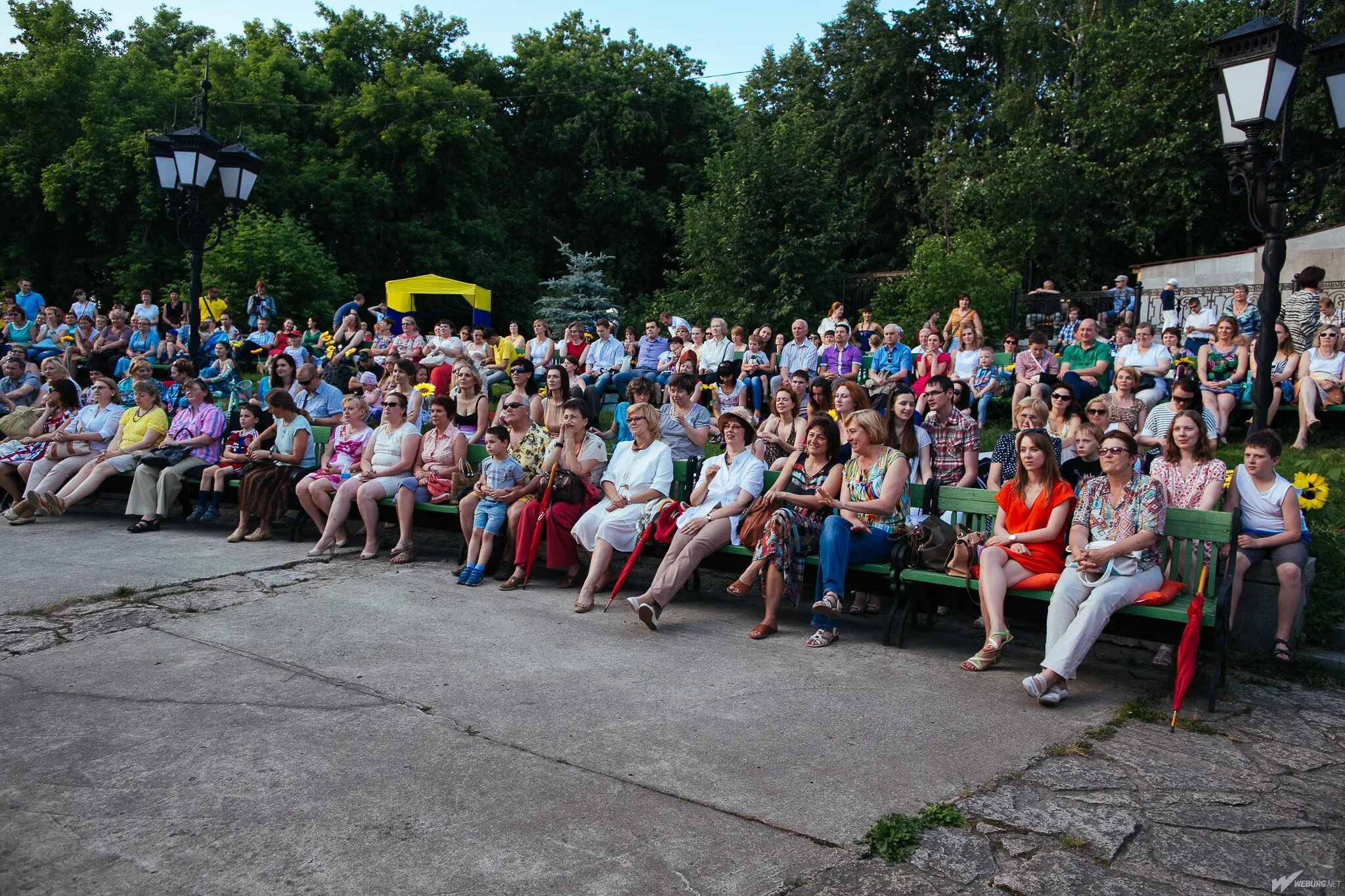 Фестиваль открытый мир. Фестиваль open Air Fest. Фестиваль опен Эйр Екатеринбург. Фестиваль open Air Fest в литературном квартале Екатеринбурга. Опен Эйр Fest Лыткарино.