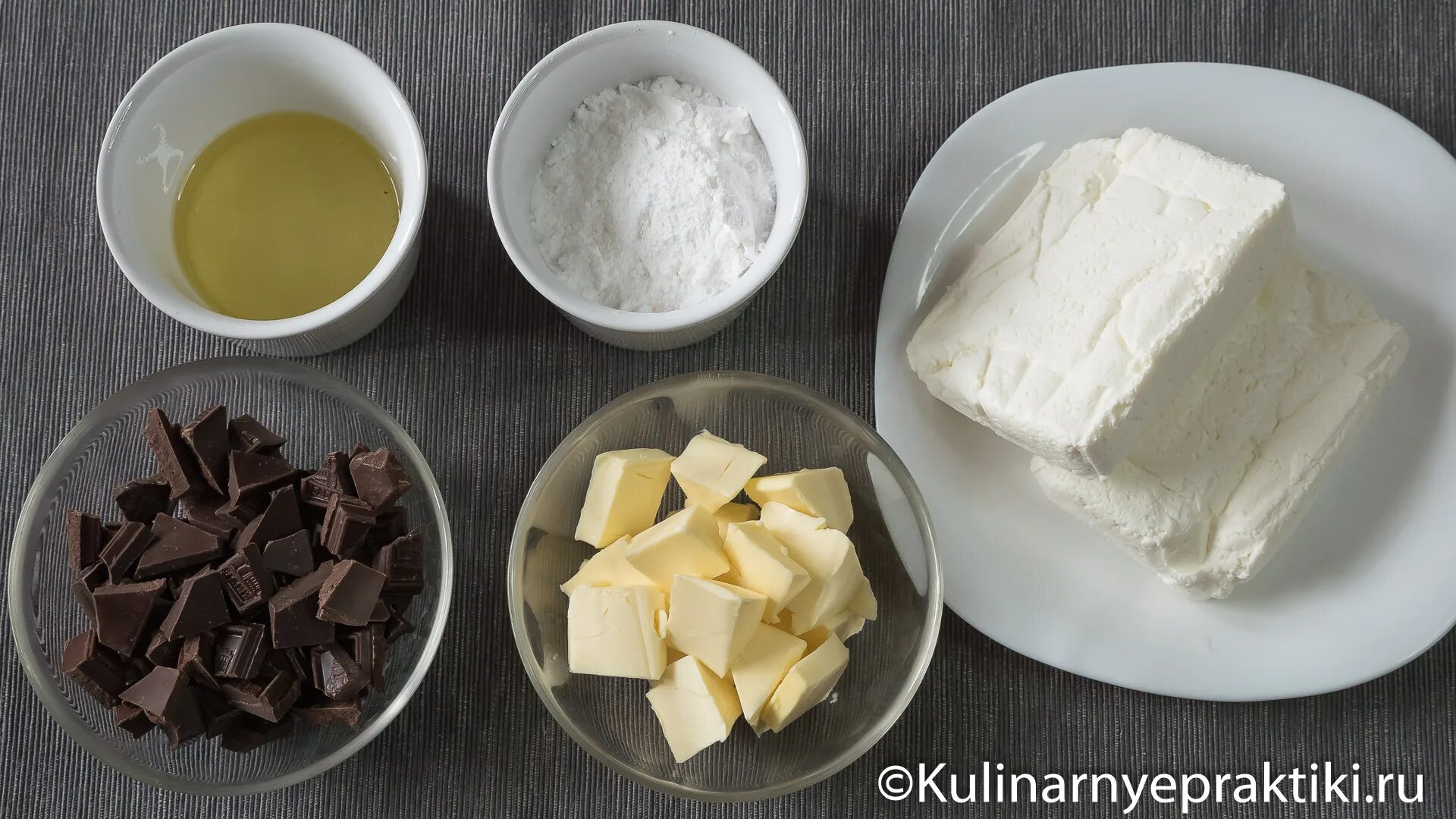 Глазированные сырки с шоколадом. Сыр мягкий домашний. Домашний коровий сыр. Рецепт глазированных сырков. Сырок шоколадный.