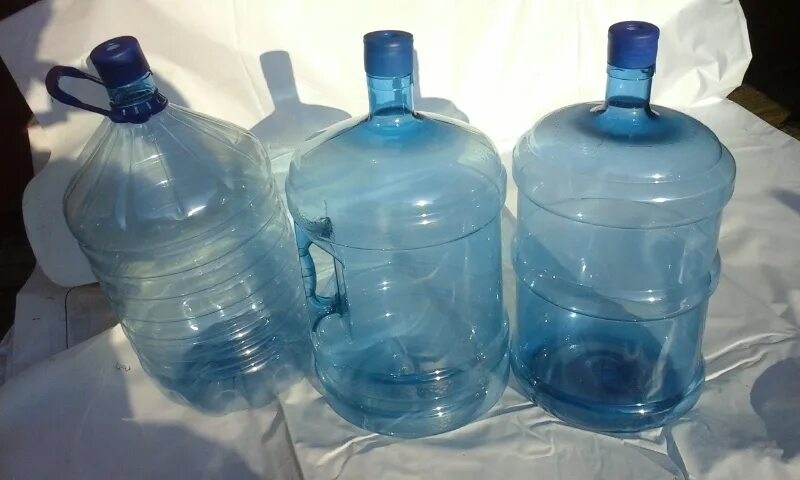 Бутыль для химреактивов 20 л. Формальдегид с реактивом несслера. Бутылки из под воды 20 литров. Соляная кислота фото упаковки. Обрешетка для стеклянных бутылей.