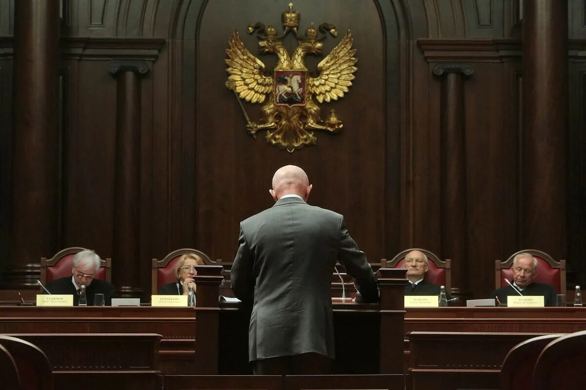 Юридические услуги для бизнеса. Спор со страховой компанией. Представит интересы в спорах. Юрист в суде. Конституционный верховный арбитражный суд рф.