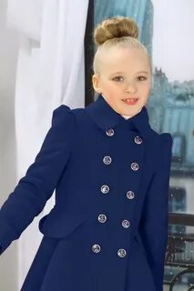 Маленький пальто
