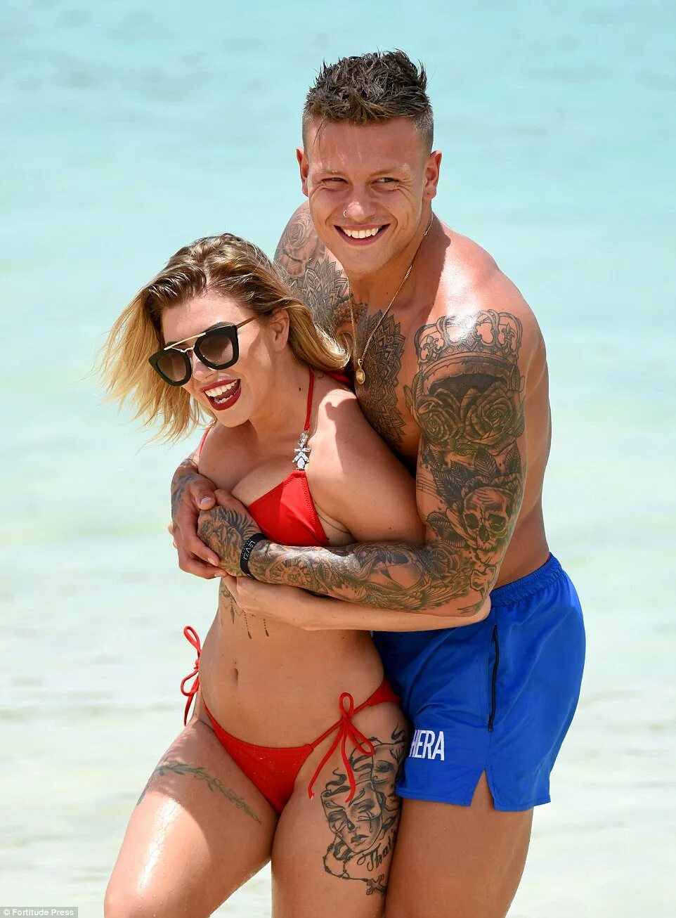 Oliver buckland. Comes buckland dating. olivia buckland в купальнике.