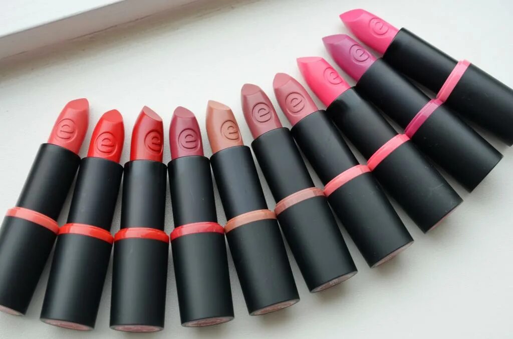 Essence Longlasting Lipstick. Essence Longlasting помада. Essence помады Лонг Ластинг. Essence long lasting помада 04.