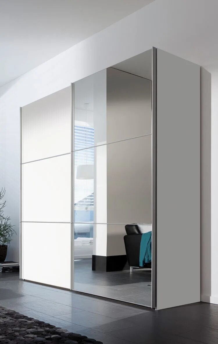 Зеркальный шкаф купе. Шкаф версаль. Шкаф рамир 4 створки зеркало. Фото зеркального шкафа. Шкаф-купе в спальню с зеркалом.