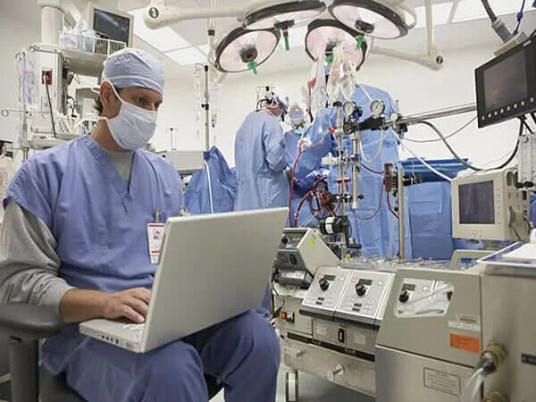 Цифровой госпиталь. Операционная проктология в хирургии.