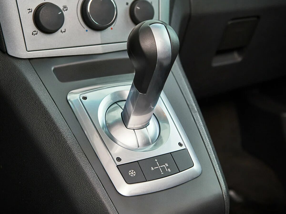 Opel zafira 2007 салон. монитор опель зафира б. Opel zafira 2014. Opel zafira b 2. Zafira b 2007 салон.