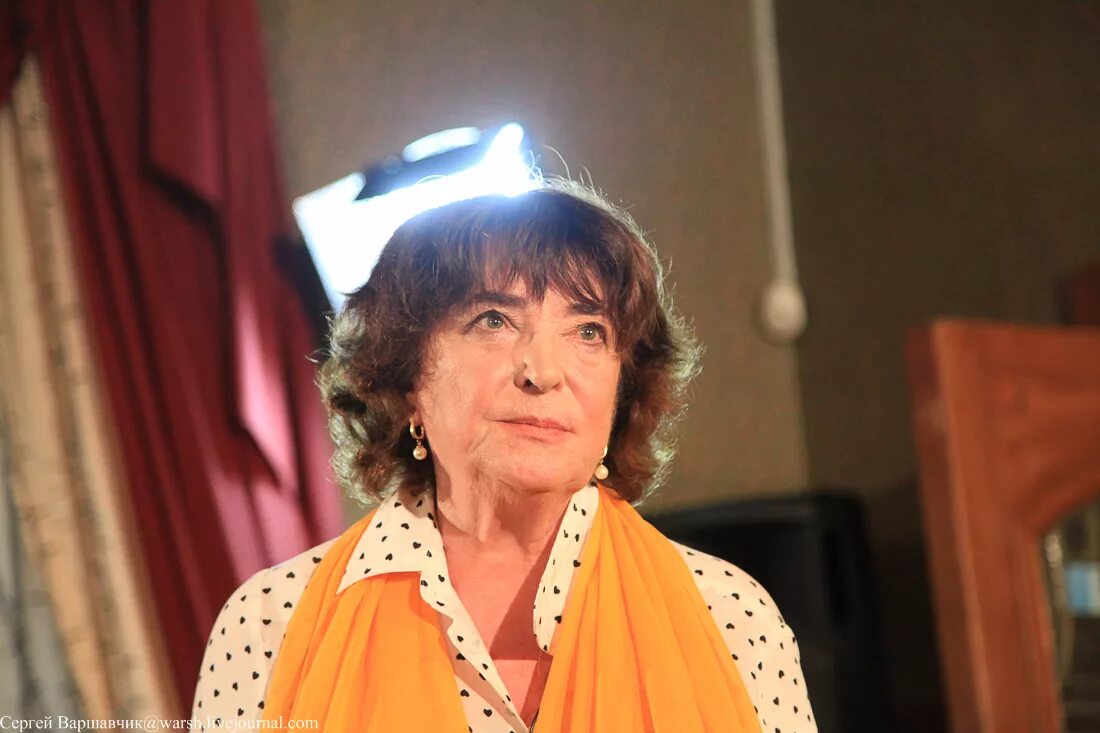 Татьяна викторовна поляченко (псевдоним - полина дашкова). Полина пошова. Приезжает писательница. Приезжает писательница. Рене зеллвегер мисс поттер.