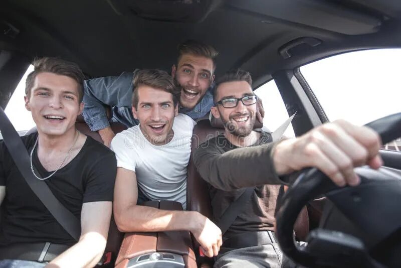 Typical friends. Молодые люди. Фотосессия друзей. Typical friends. Друзья и встречи.