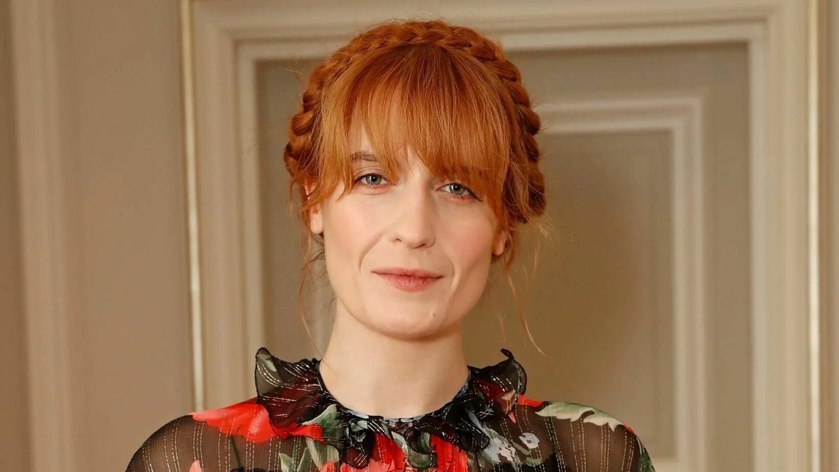 Флоренс. Florence Welch. Florence the Machine. Флоренс певица. Флоренс Уэлш 2022.