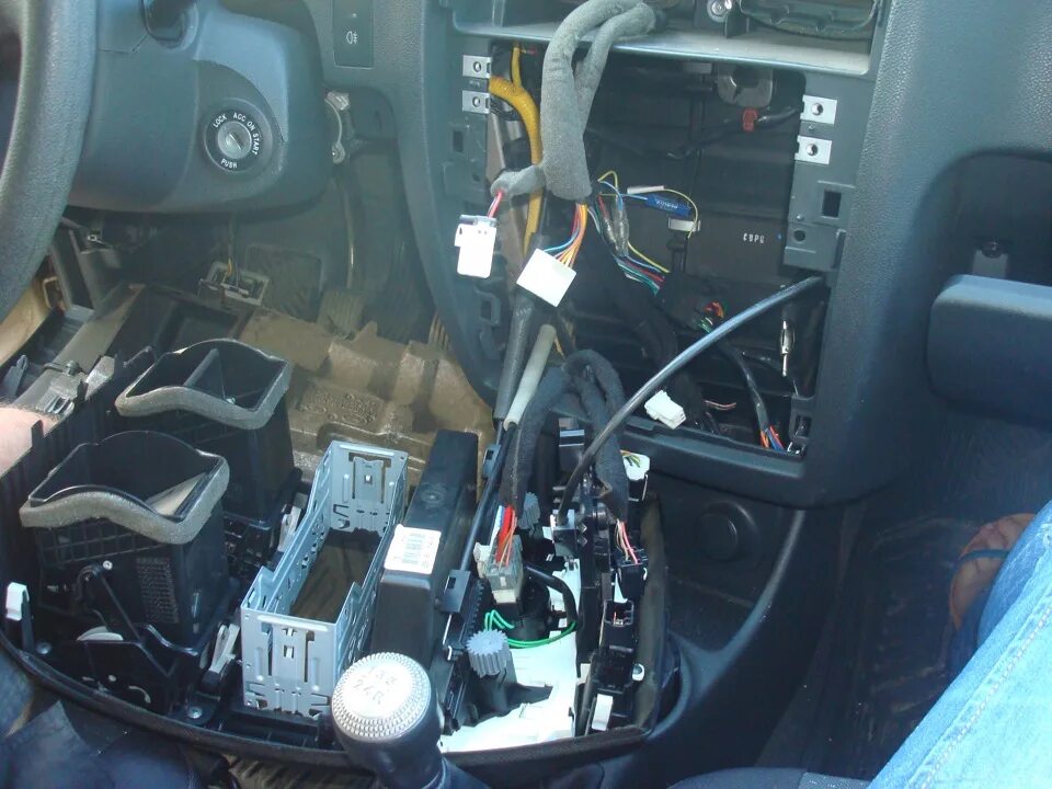 Замена лампочек в приборной панели - Hyundai Getz, 1,4 л, 2006 года своими рукам