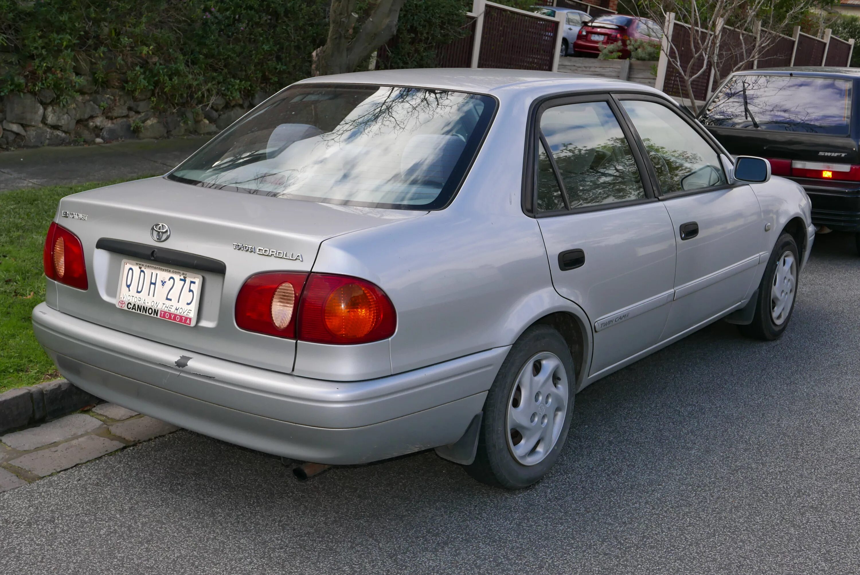 Corolla 2000 года. Toyota Corolla e110 1999. Toyota Corolla 110 1999. Тойота Королла 2000 седан. Toyota Corolla 2000 110.