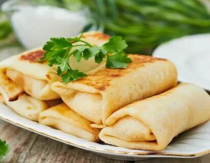 Фаршированные блины с яйцом и зеленым
