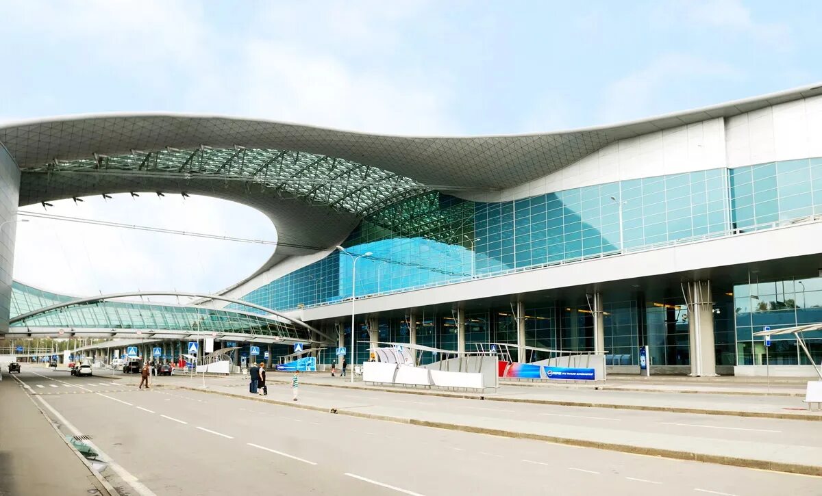 Международный аэропорт шереметьево, терминал d, химки. Международный аэропорт шереметьево, терминал d, химки. Аэропорт шереметьево терминал d снаружи. Терминал д. Аэропорт москва шереметьево.