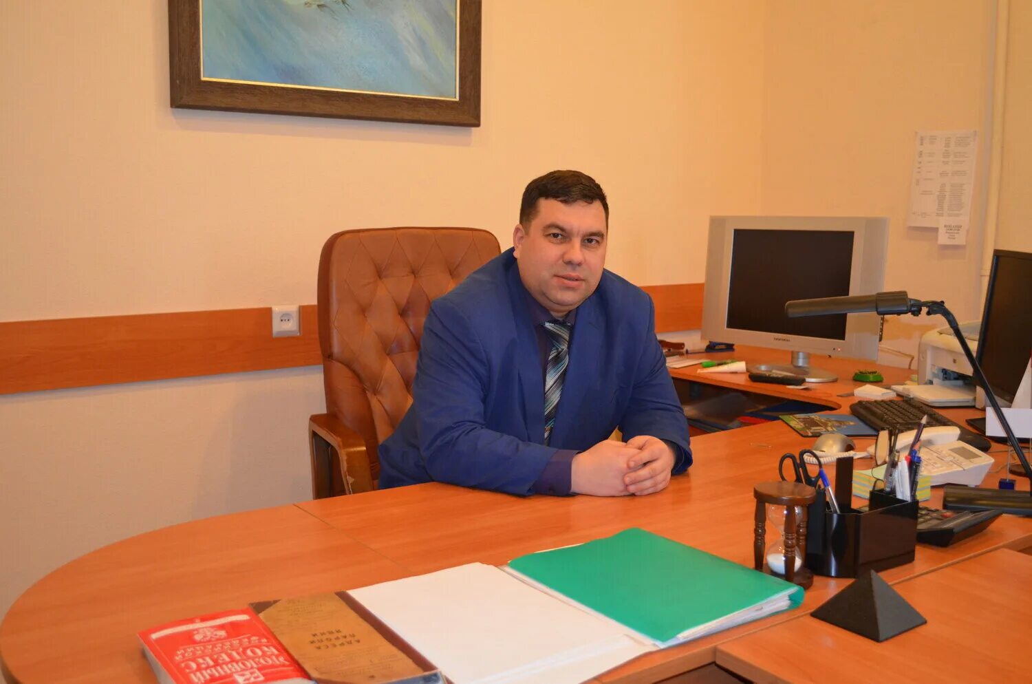 адвокаты тосно. юрист в тосно ленинградской области. адвокат жданова елизавета тосно. селезнёв виктор санкт-петербург. евгений краснов юрист.