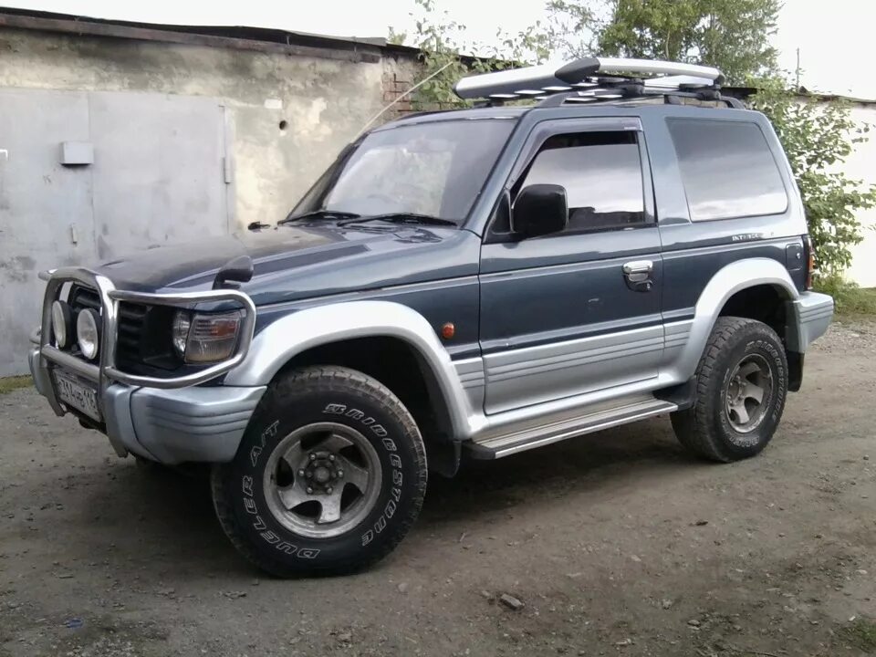 Купить ммс паджеро. MMC Pajero 2. Pajero 2.5. Mitsubishi Pajero 2 95 года-. Митсубиси Паджеро 95 года.