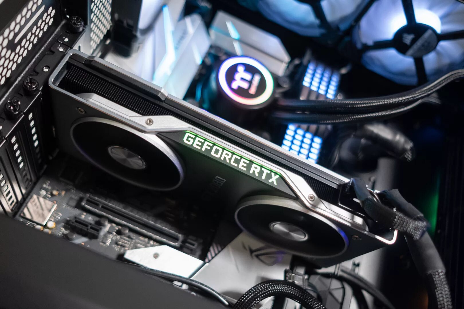 Компьютер ролик. Видеокарта nvidia geforce rtx 2080. rtx 2060 в пк. пк rtx. 2080. rtx 2080 в компьютере.