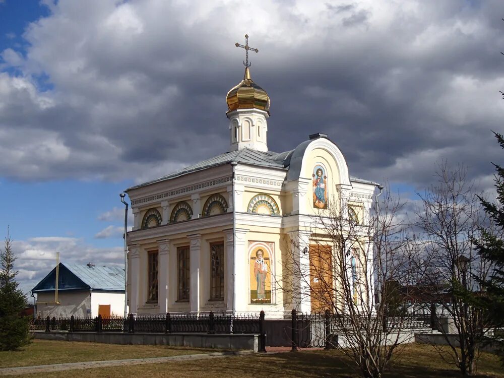 Николаевская Церковь Верхотурье. Николаевский храм в Верхотурье. Верхотурье Покровская Церковь. Мужской монастырь Верхотурье.