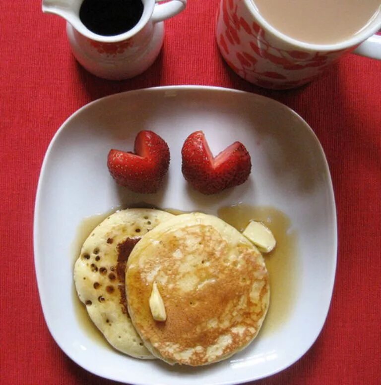 Романтический завтрак. Завтрак для любимого. Утренний завтрак для любимой. Завтрак для любимого мужчины.