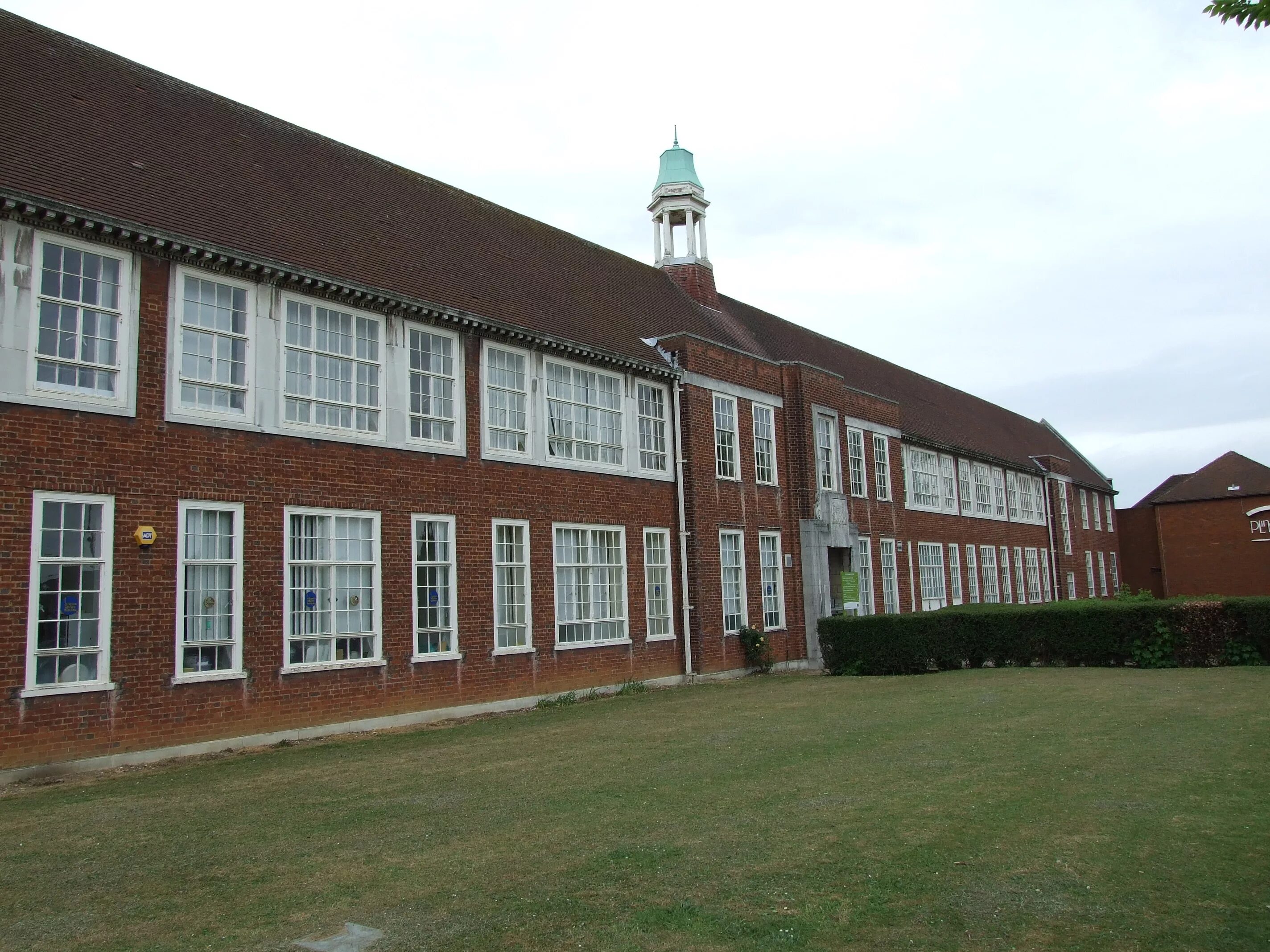 Школа грамматики. Leeds Grammar School. Geelong Grammar School. Structural Grammar School. Enfield Grammar School.