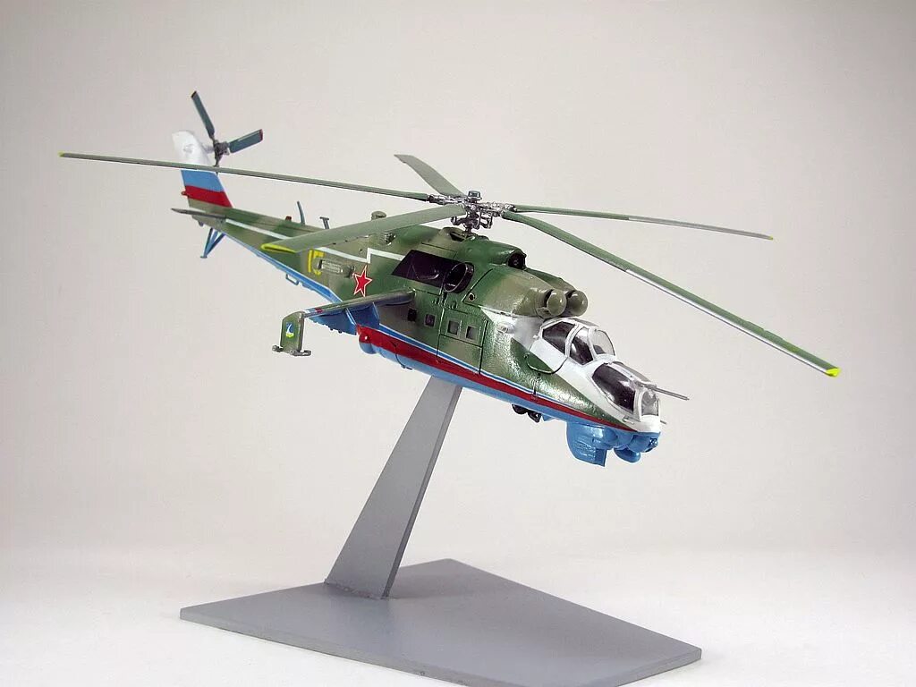 Ми 24 звезда. Ми-24 1/144 звезда. Ми 24 1/144. Mi-24 1/144. Вертолеты ми 24 в 1 144.