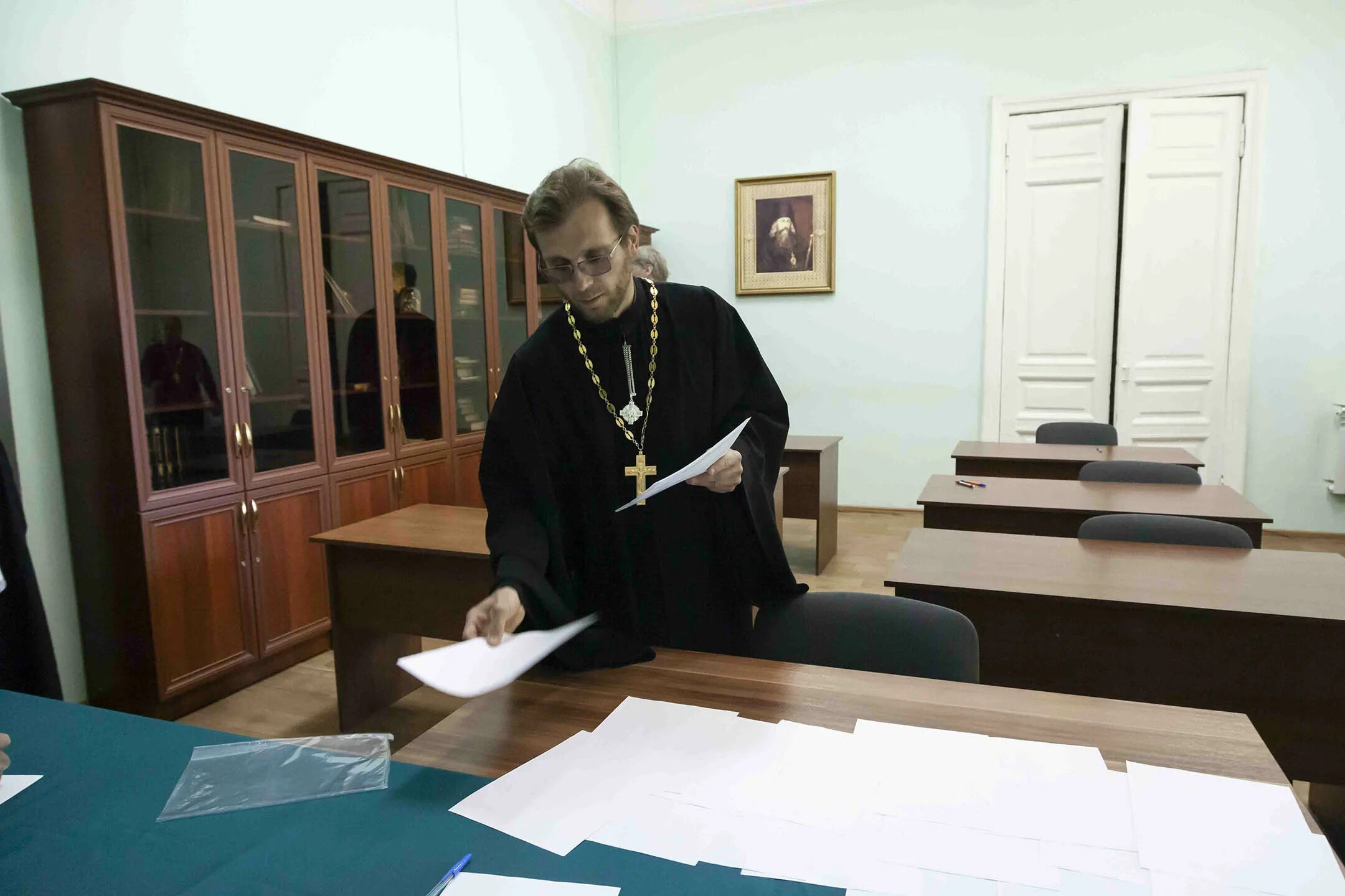 Семенов дмитрий семинария. Пензенская духовная семинария здание. Духовная семинария ярославль общежитие. Заочное обучение в нижегородской духовная семинария семинарии. Духовная семинария заочное отделение.