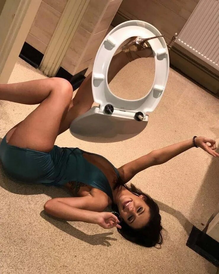 Васи нет источник хорошего настроения. Прикольные картинки 18. Красивые девушки в смешных ситуациях. Развлечения юмор. Интересное фото взрослое