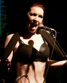 Chrysta Bell’s Sexy Performance (26 Photos) .