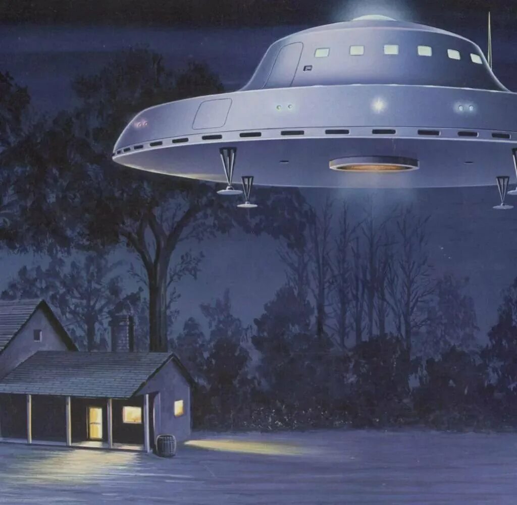 Уфо слушать. Инопланетная тарелка. Нло утром. Нло 2023. Неопознанный летающий объект.