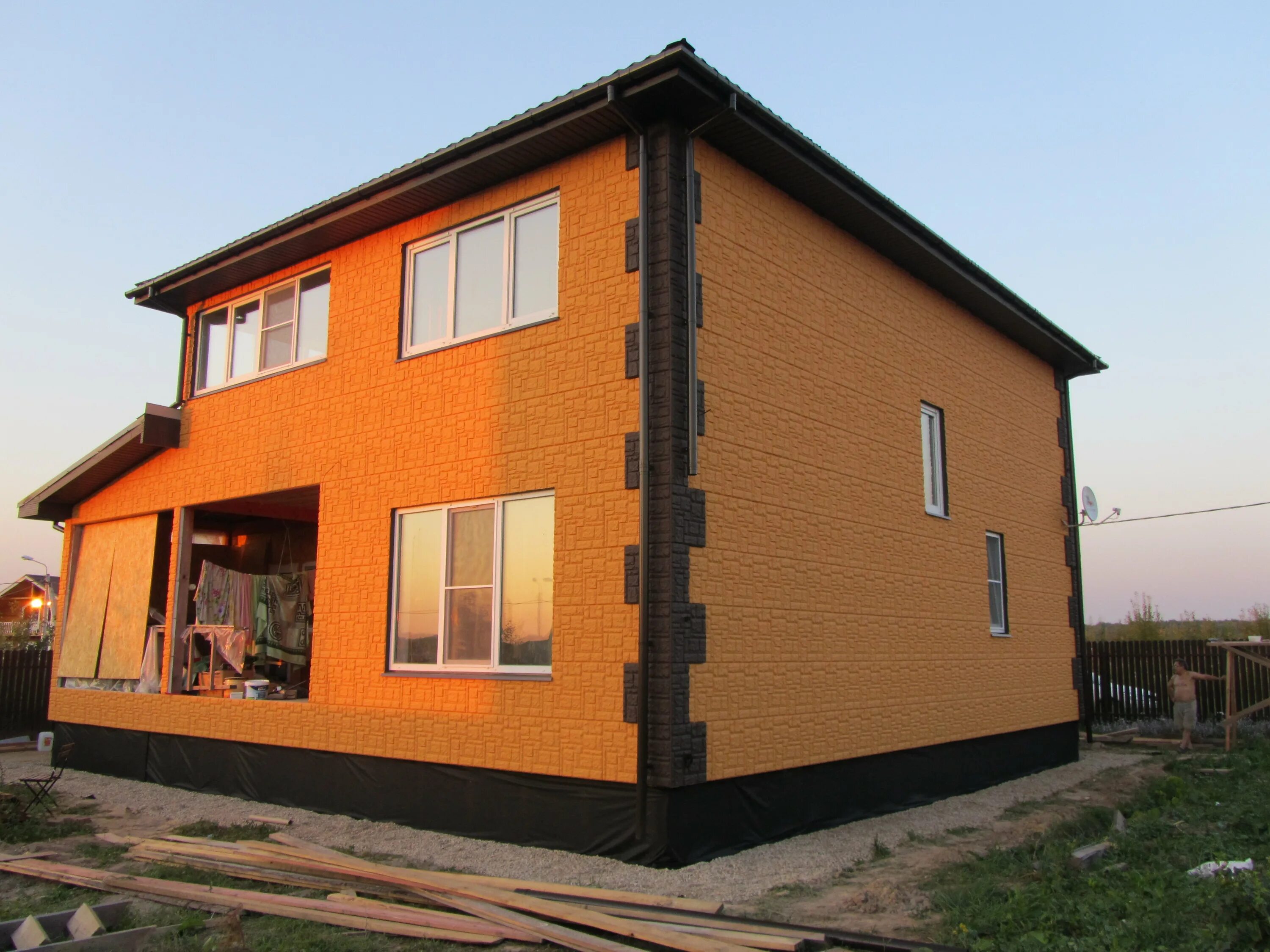 Фасад теплострой. Антивандальная штукатурка для фасадов. Цвета фасадов домов. Клинкерные термопанели аляска. Теплые фасады домов.