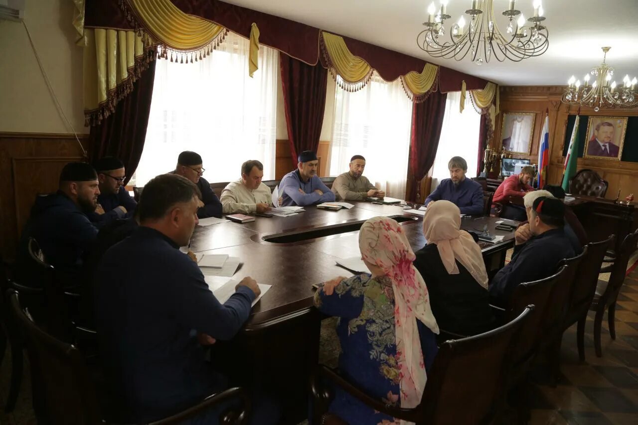 чеченская республика ачхой мартановский р н. село давыденко чеченской республики. грозный ачхой мартан глава. заместитель главы администрации ачхой-мартановского района. чеченская республика ачхой мартановский р н.