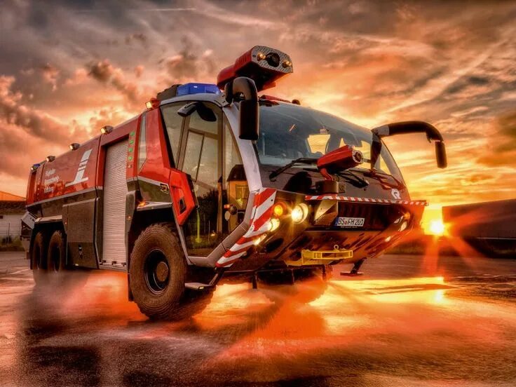 Современная пожарная машина. Машина "fire truck" пожарная, 49450. Крутые пожарные машина. Новая пожарная машина розенбауэр. Крутые пожарные машины.