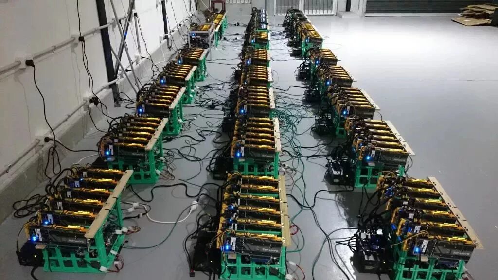 Ферма майнинг bitcoin. Майнить большой. Ферма для майнинга биткоинов. Asic ферма. Майнинг ферма s19.
