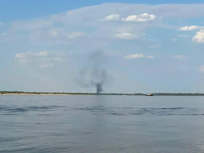 море горело казалось его