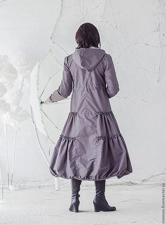 Летний плащ бохо. Плащ в стиле бохо. Пальто из плащевки бохо. Женская одежда в стиле бохо. Плащ в стиле бохо женский.