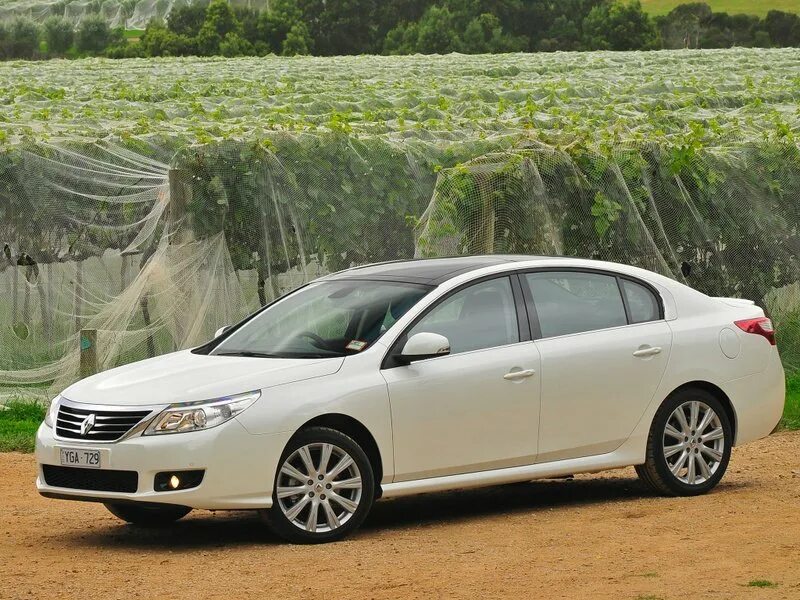 Latitude обзор. Renault latitude. рено латитьюд. renault latitude 2013. рено латитьюд 2013.