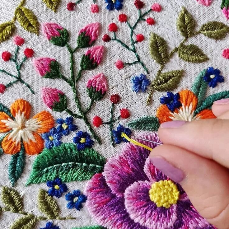 Техника вышивки цветов. Микровышивка гладью. Вышивка шерстяными нитками. Современная вышивка гладью. Ручная вышивка гладью.