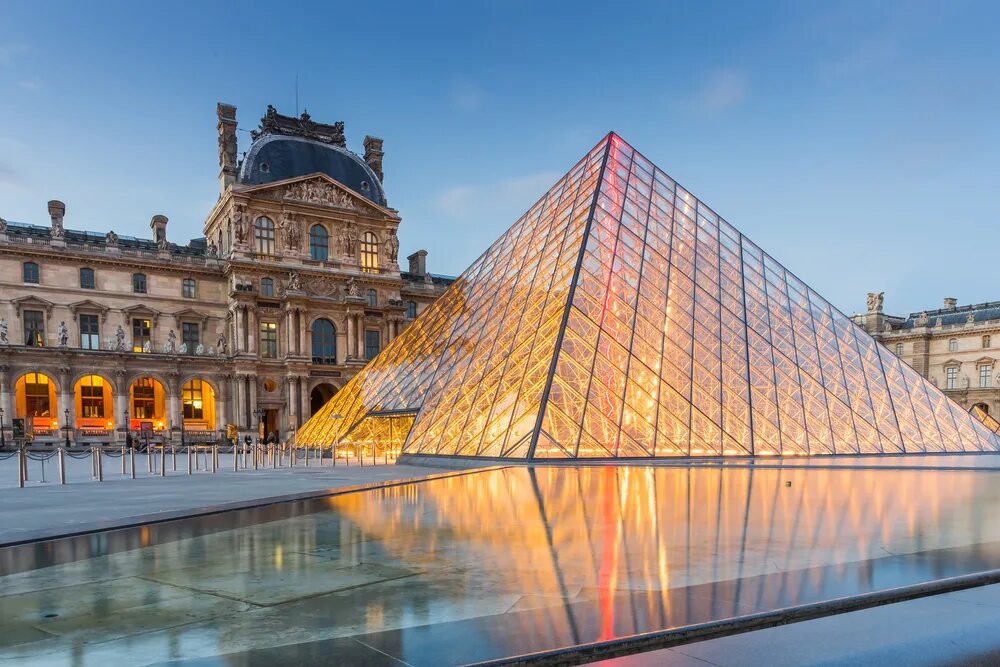 Какие самые известные музеи. Музеи. Лувр. Париж. Лувр Париж Франция. Музей Лувр в Париже (Франция).. Лувр (Musée du Louvre) (1546 – 1555г., Париж)..