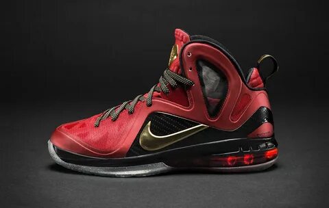 Кроссовки lebron