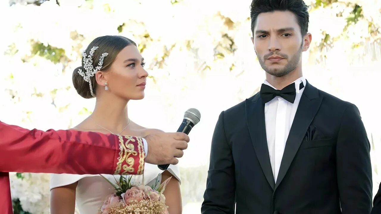 Любовь разум месть хорошего качества. Любовь разум месть турецкий сериал. ильхан шен турецкий сериал. любовь разум месть турецкий сериал 2025. ильхан шен и бурджу озберк.