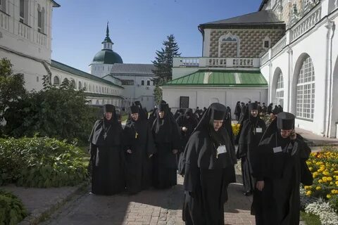 Жизнь в монастыре