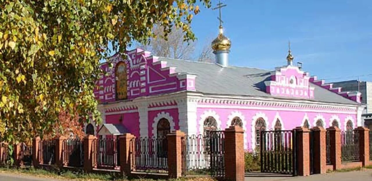 Храм архангела михаила можга сайт. Новый железнодорожный вокзал удмуртия можга. Храм архангела михаила город можга удмуртия. Вокзал можга новый. Можга удмуртская республика жд станции.