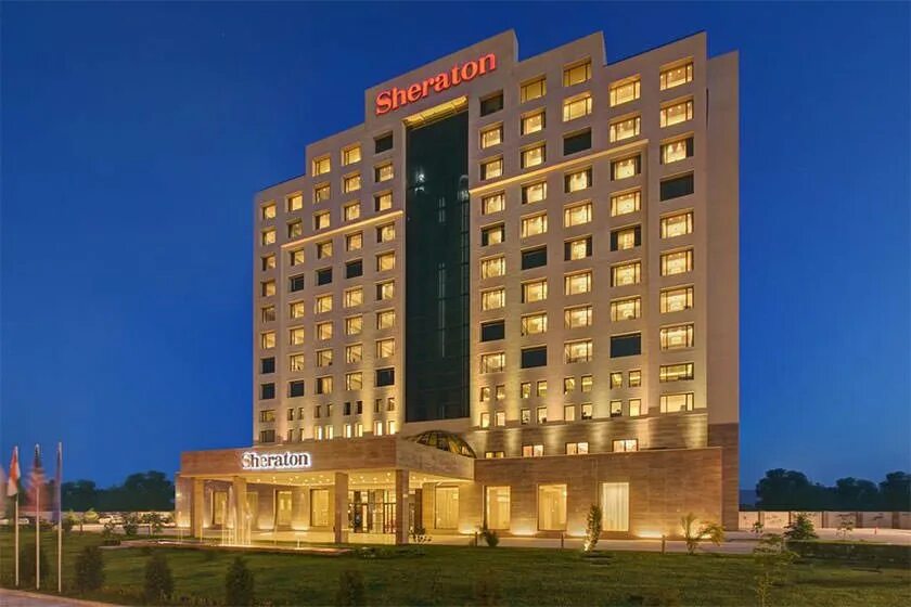 Серена отель душанбе. Гостиницы в душанбе рудаки. Hilton душанбе. Отель сафир душанбе. Хилтон таджикистан.